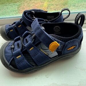Keen Newport H2 Toddler Sandal // Sz 7—Toddler